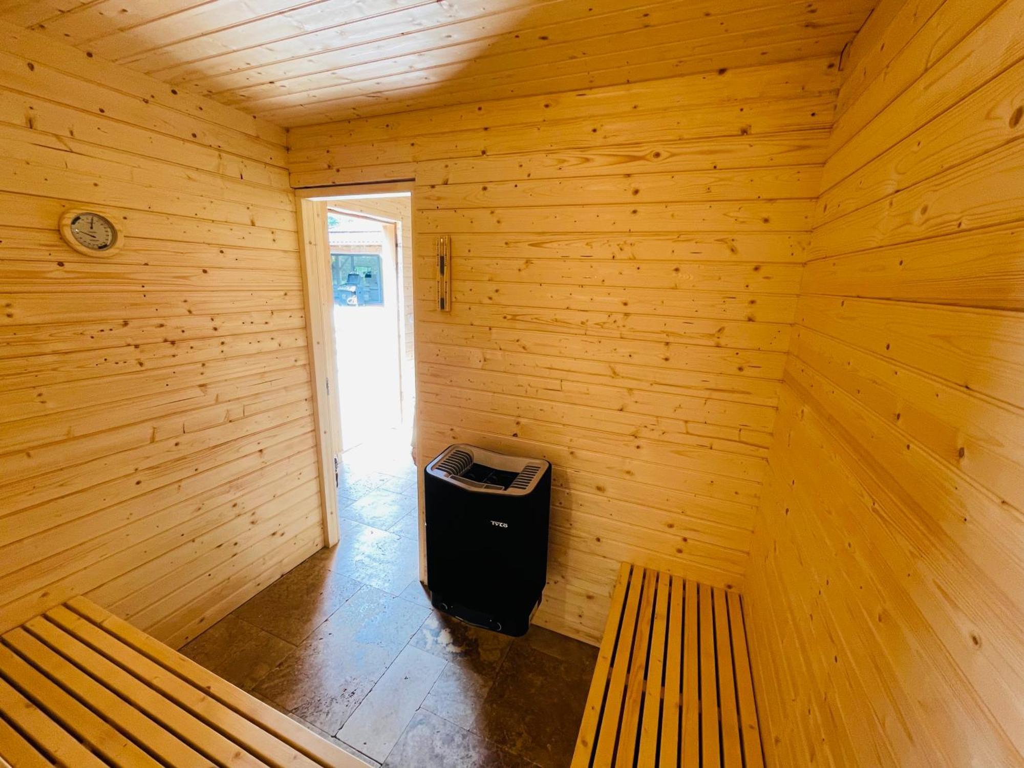 L Estanguet Maison Octogonale En Foret Rion-Des-Landes Eksteriør bilde